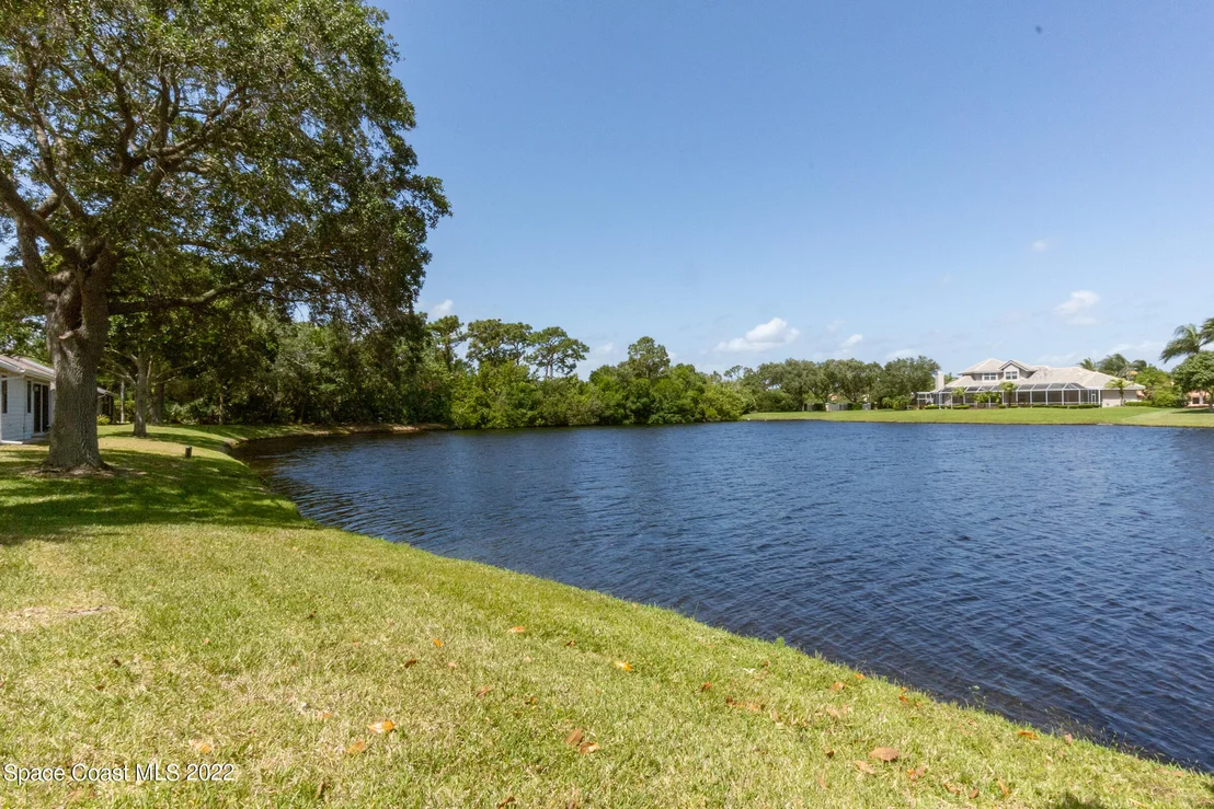 Photo of 914 Ridge Lake Drive