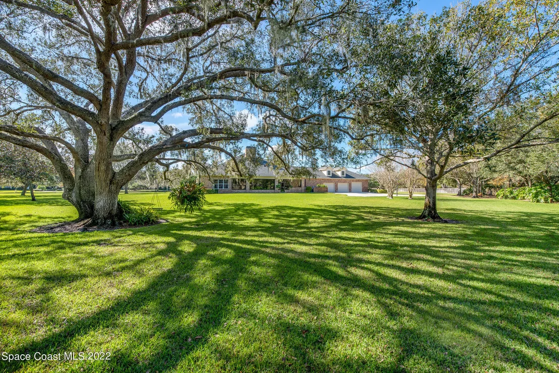 Photo of 3685 Oak Lane