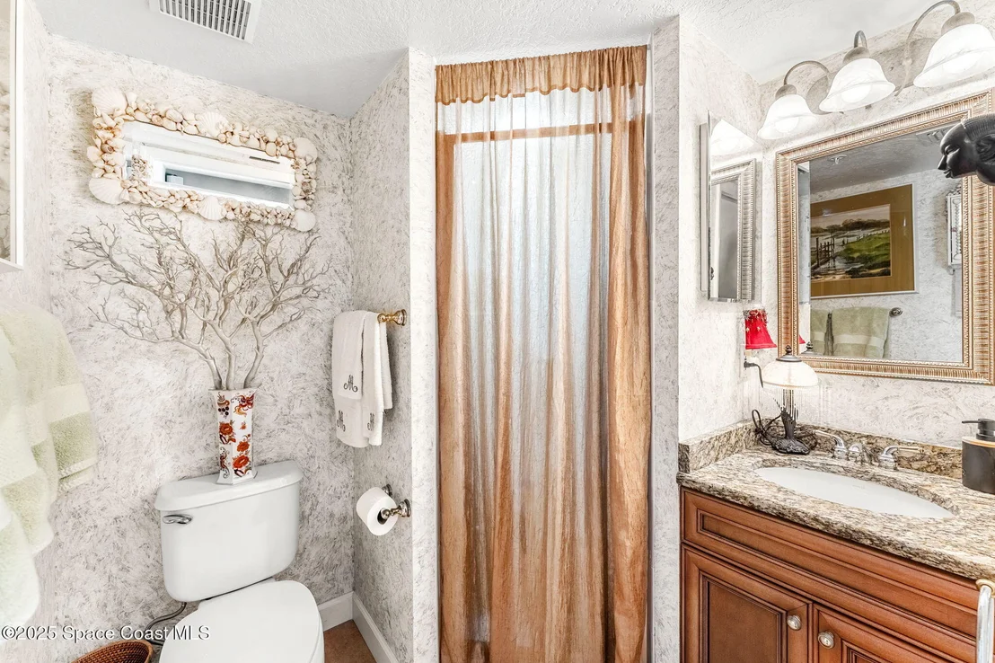Photo of Unit 301 at 100 Riverside Drive