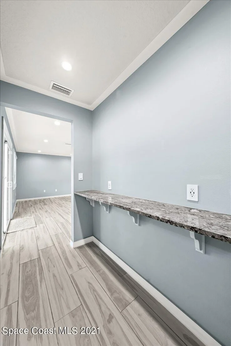Photo of 1040 Grapefruit Road SE