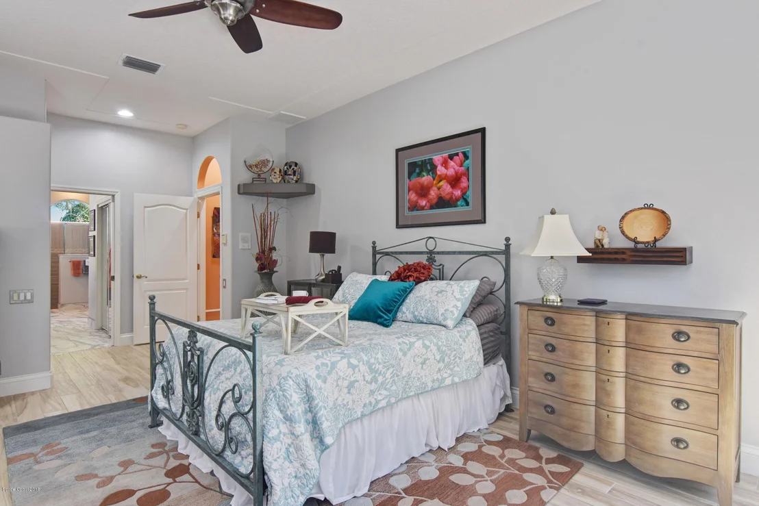 Photo of 979 Palm Brook Drive