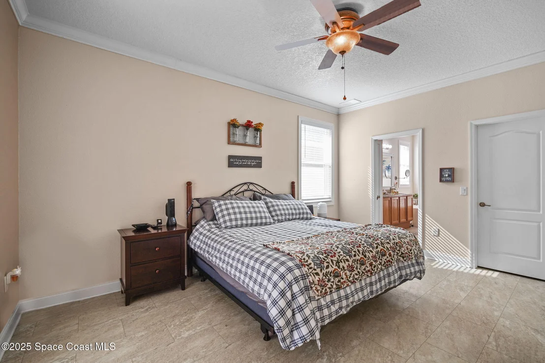 Photo of 381 Waterside Circle
