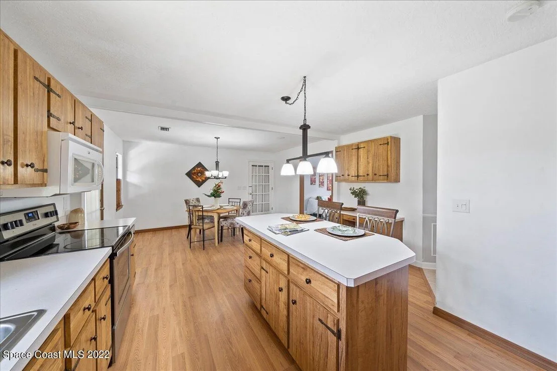 Photo of 3450 Weber Road