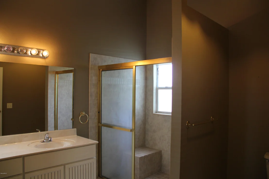 Photo of 1240 Walnut Grove Way