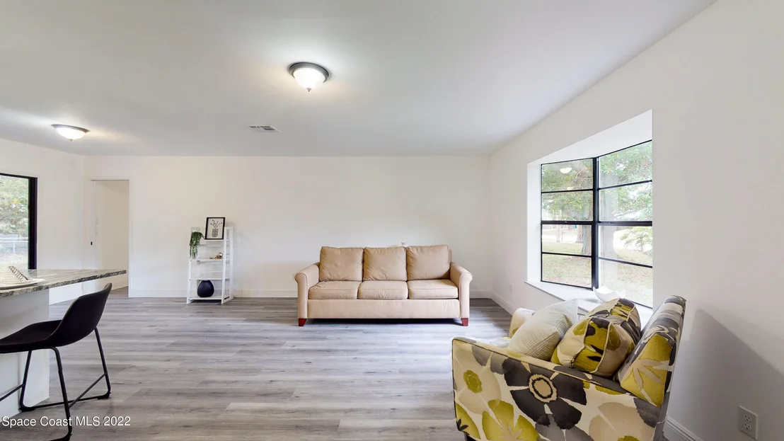 Photo of 1526 Dewitt Lane