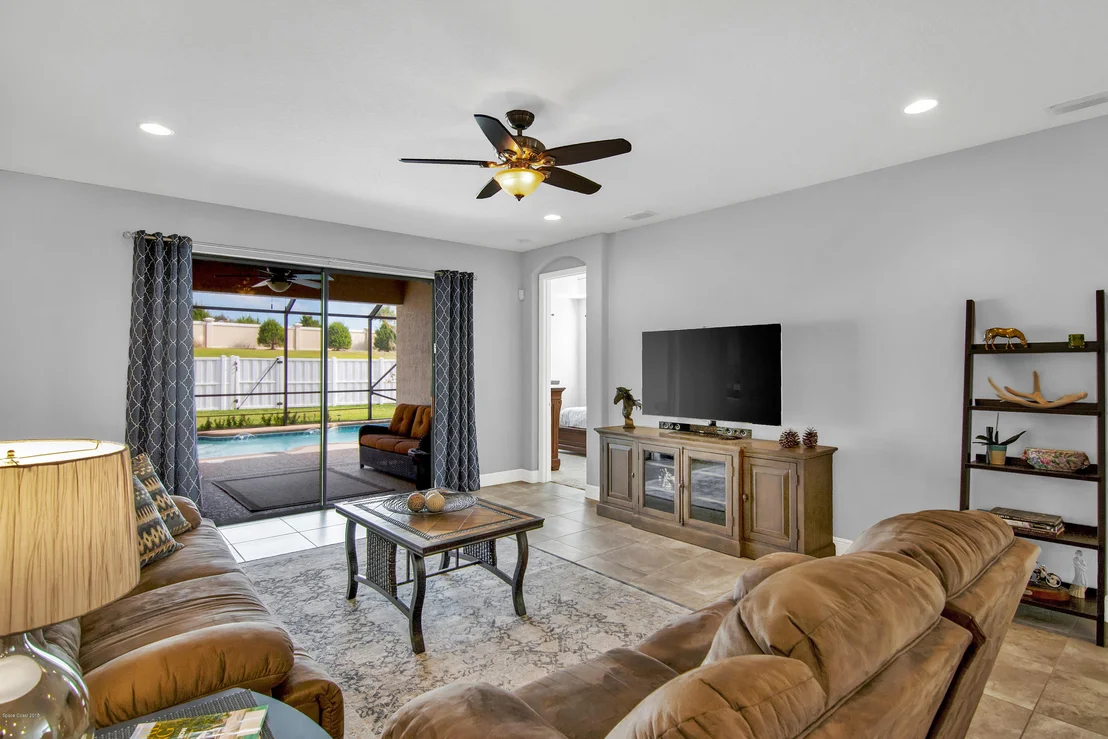 Photo of 1371 Lemur Lane