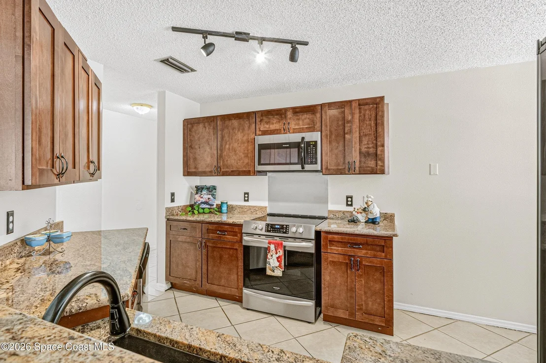 Photo of 718 Pine Island Drive