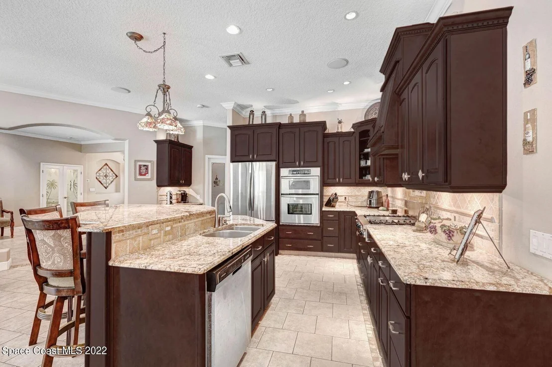 Photo of 1170 Adamson Road