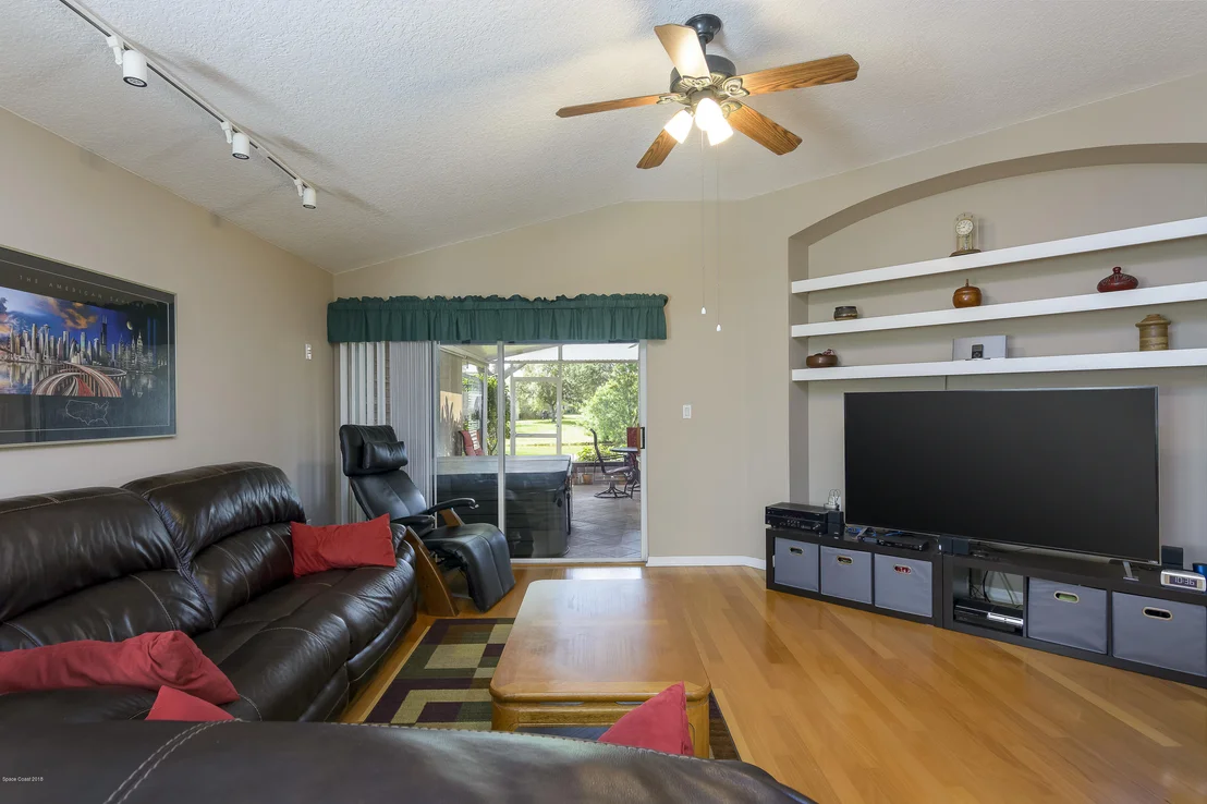 Photo of 942 Shaw Circle