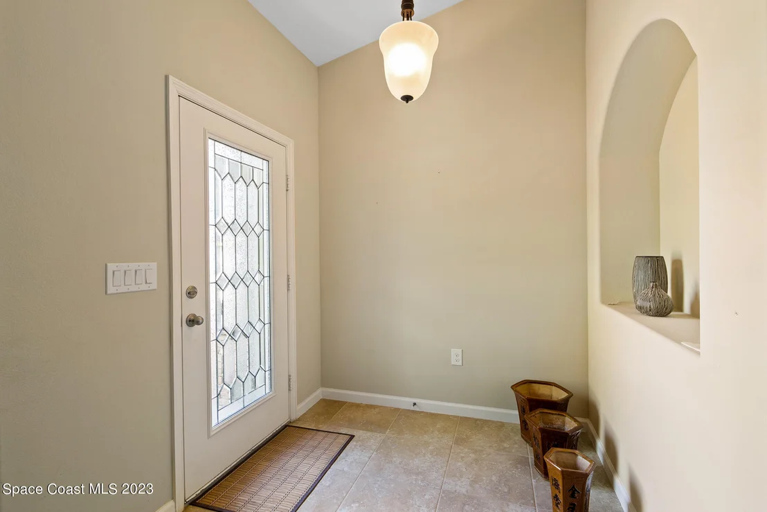 Photo of 980 Dillard Drive SE