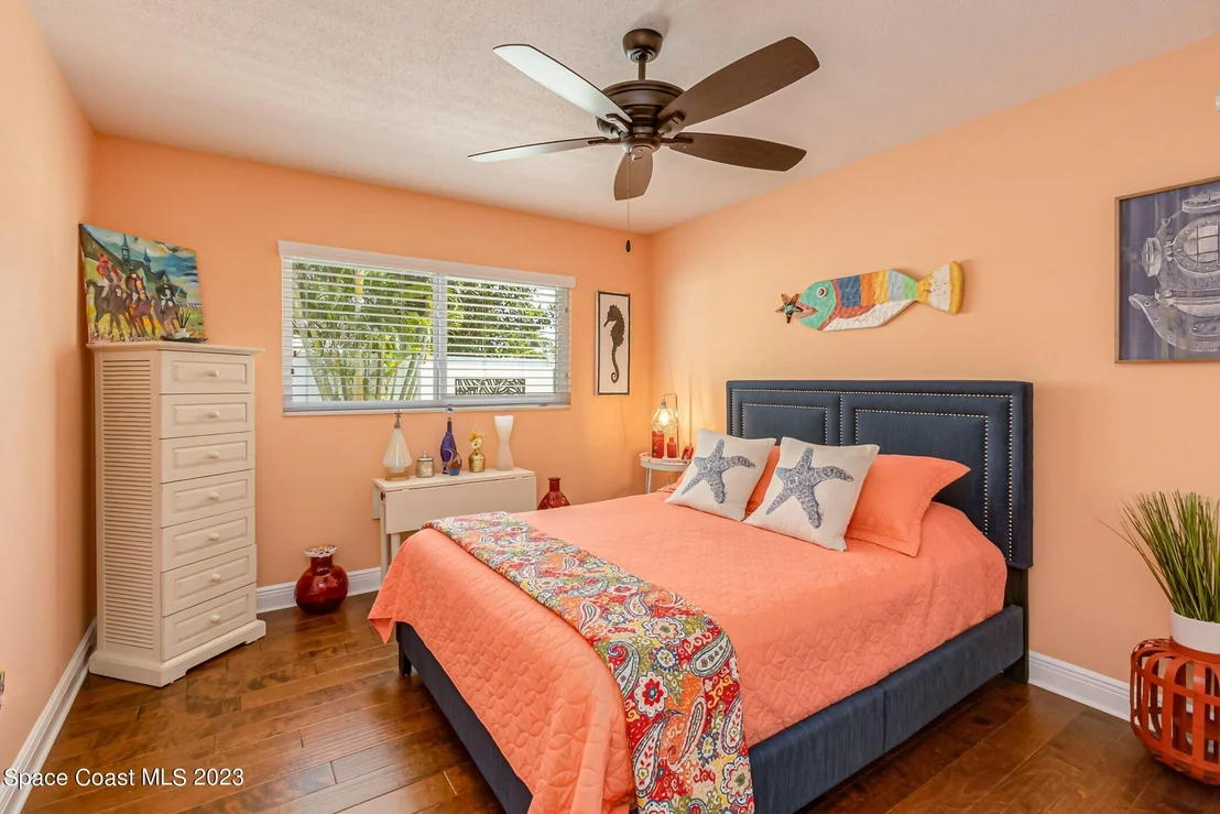 Photo of 340 Dorset Drive