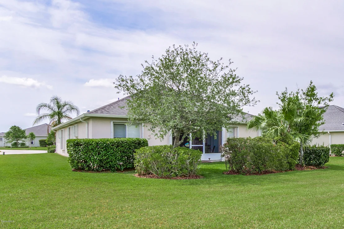 Photo of 6864 Renshaw Drive