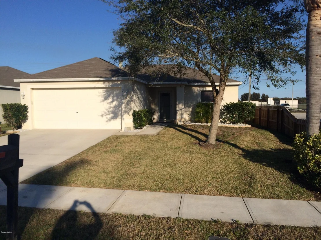 Photo of 2101 Myla Lane