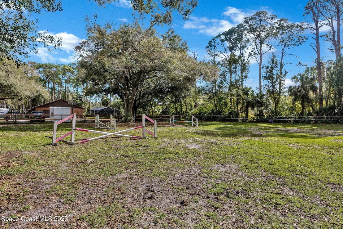 Photo of 2281 Friday Road