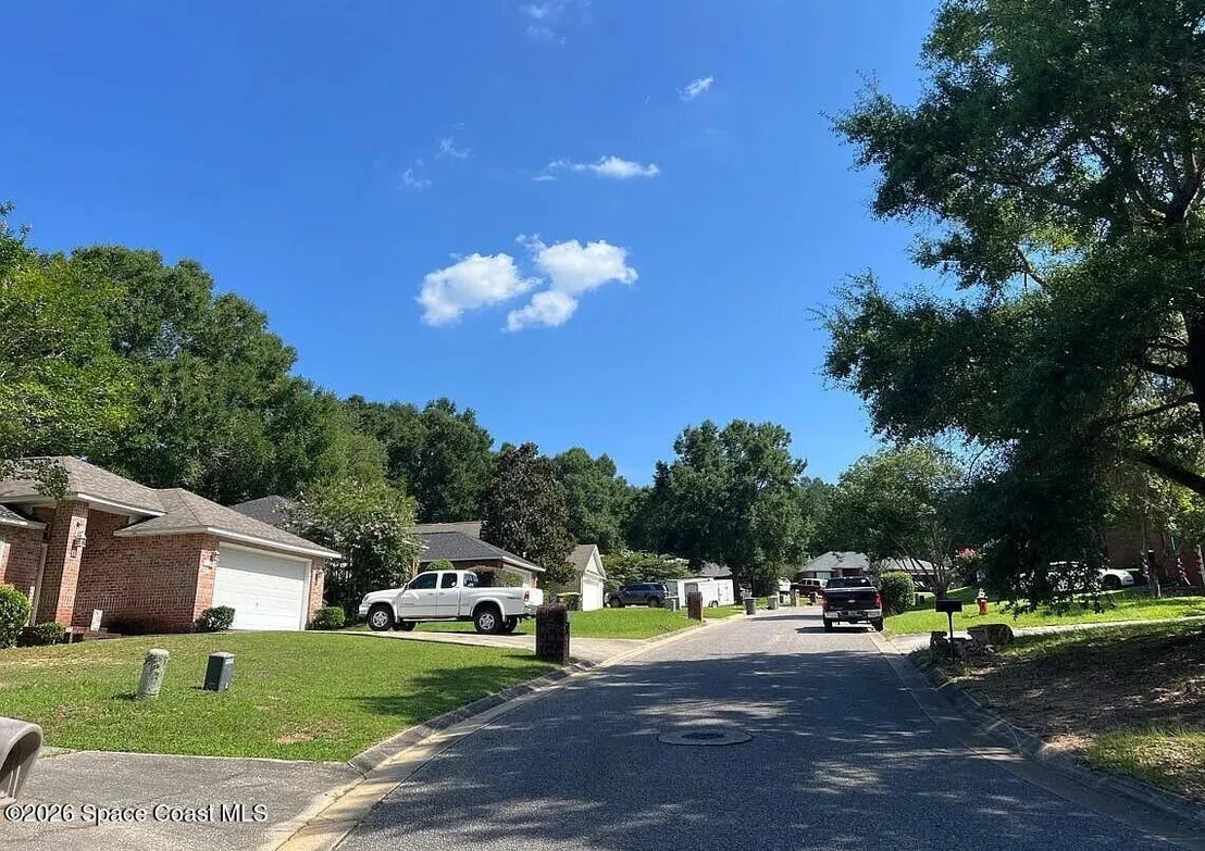 Photo of 1060 Cobblestone Drive