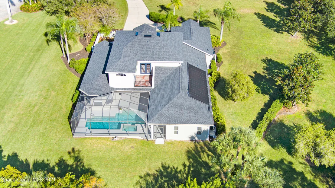 Photo of 882 Oak Park Drive