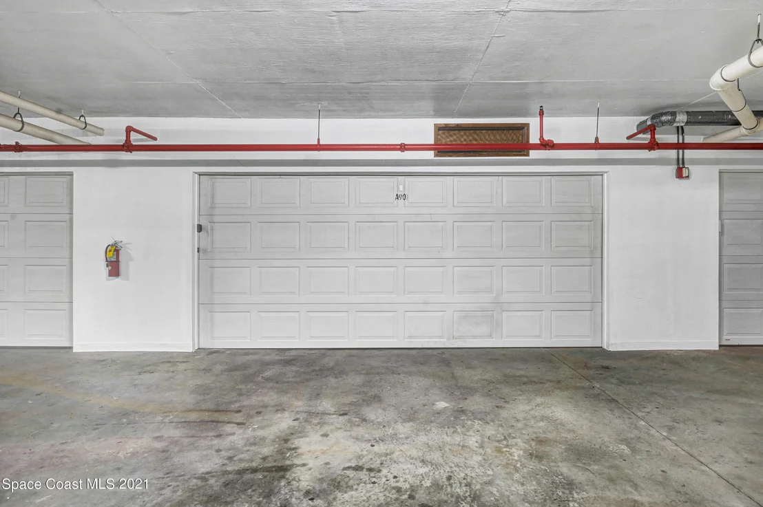 Photo of Unit 901 at 100 Riverside Drive