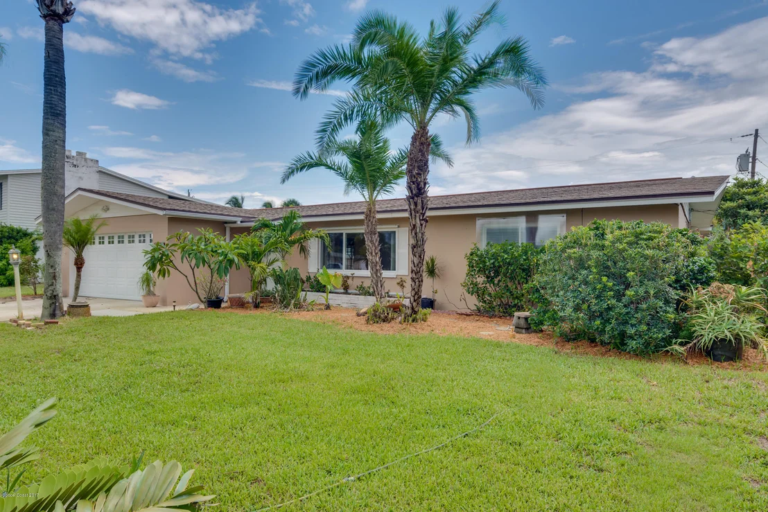 Photo of 385 Yuma Drive