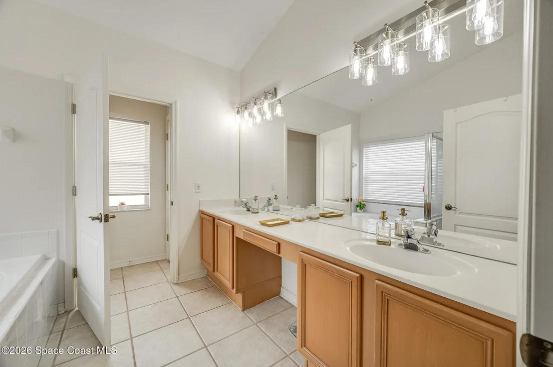 Photo of 4989 Worthington Circle