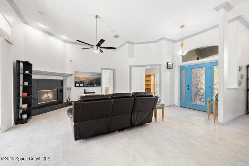 Photo of 3375 Hield Road