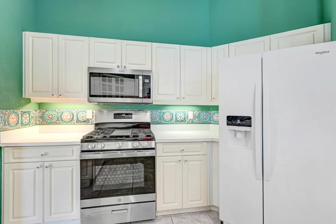 Photo of 2299 Addington Circle