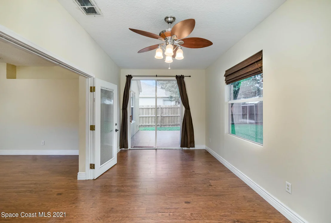 Photo of 946 Riviera Point Drive