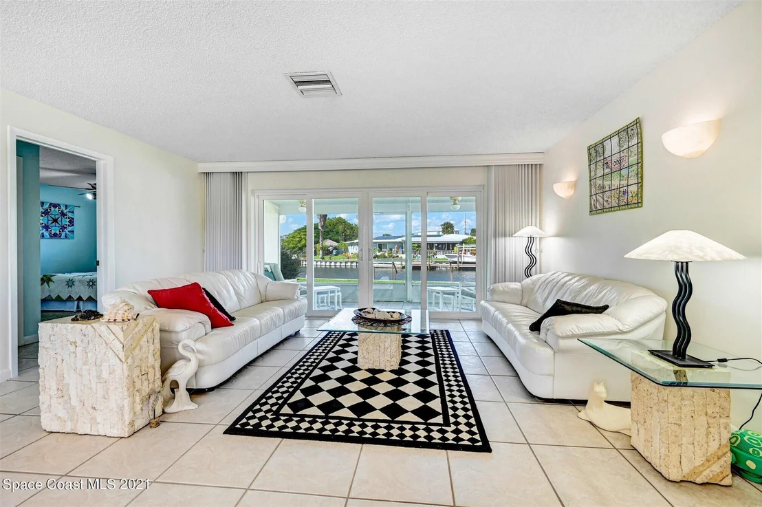 Photo of 489 Penguin Drive