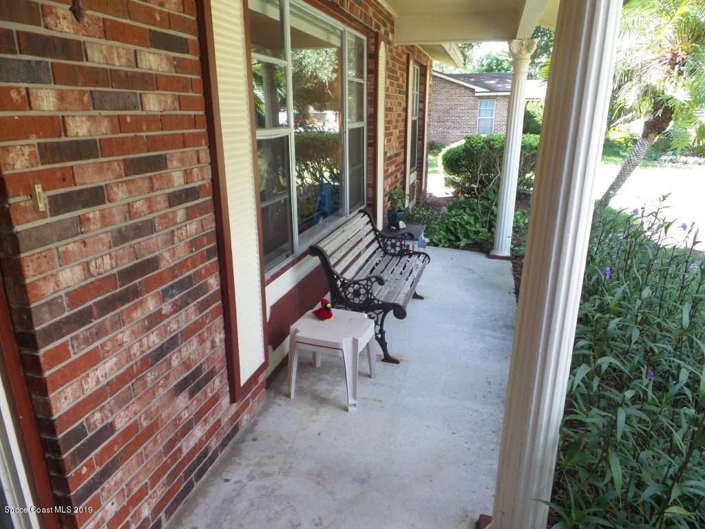 Photo of 612 Dundee Circle