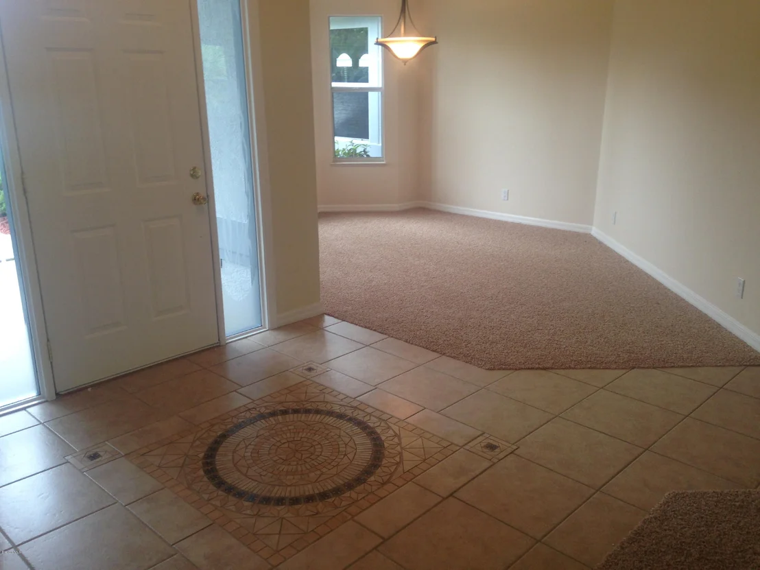 Photo of 977 Somerset Lane