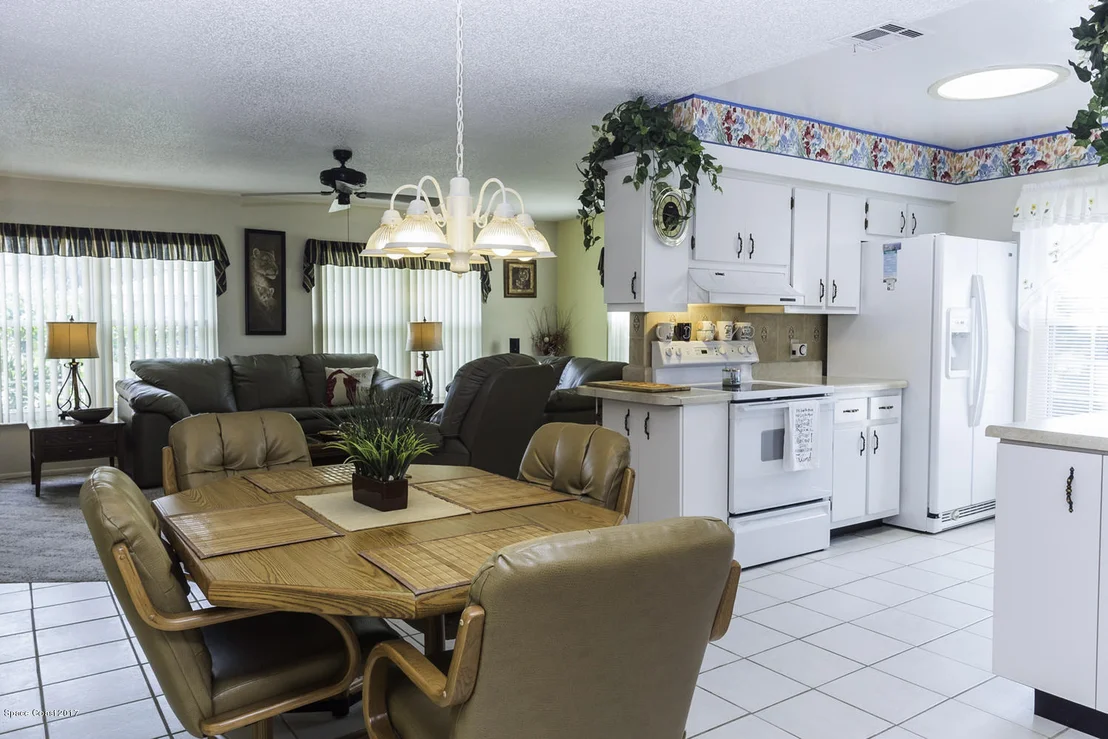 Photo of 2760 Kensington Road