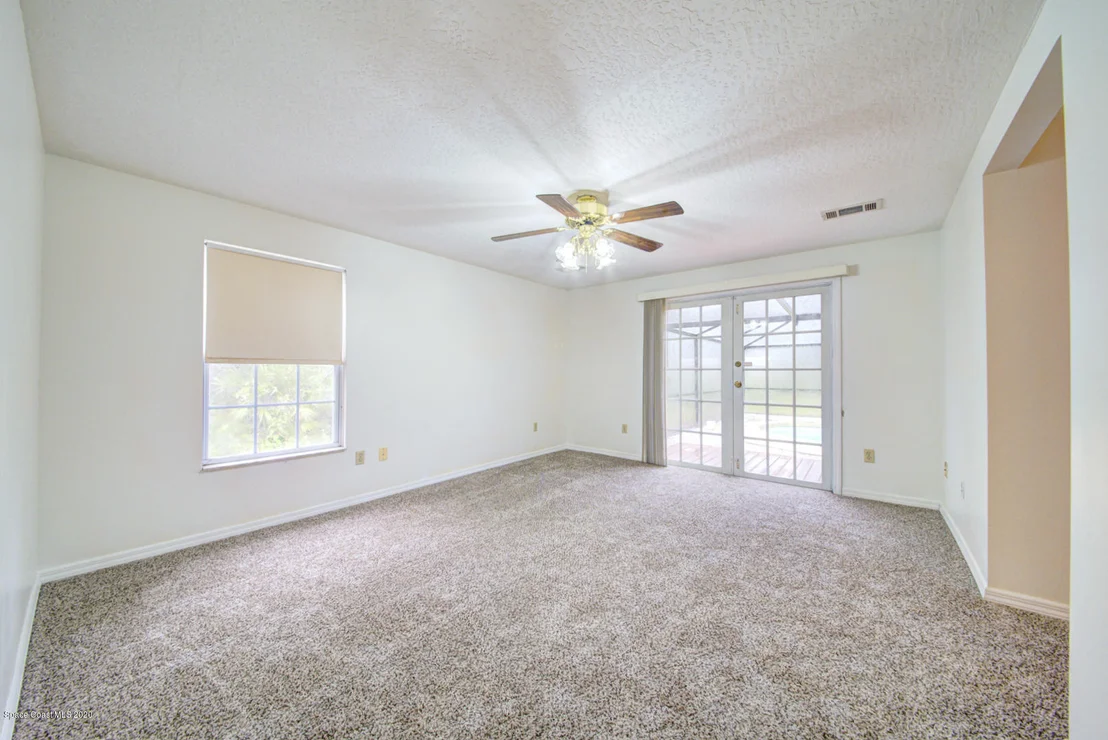 Photo of 4005 Alan Shepard Avenue