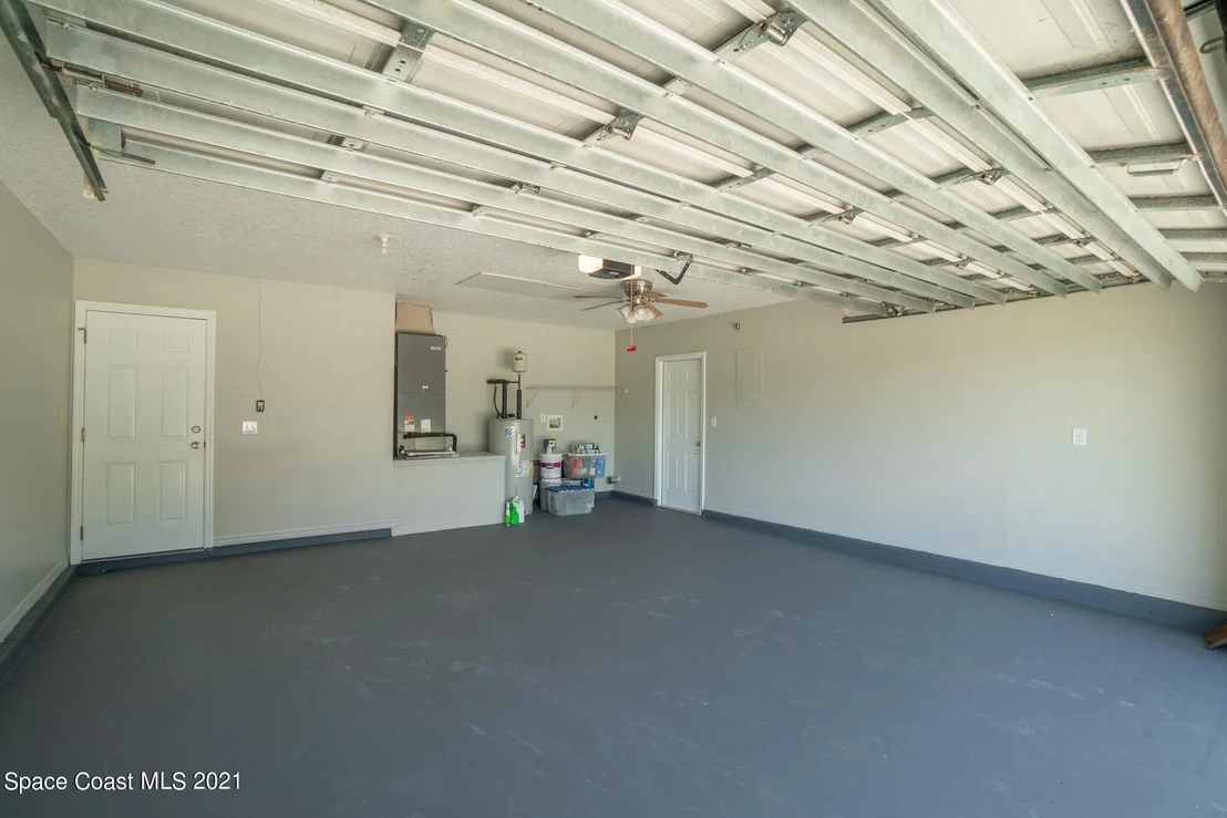 Photo of 4390 Alan Shepard Avenue