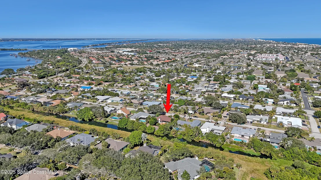 Photo of 235 Sand Dollar Road S