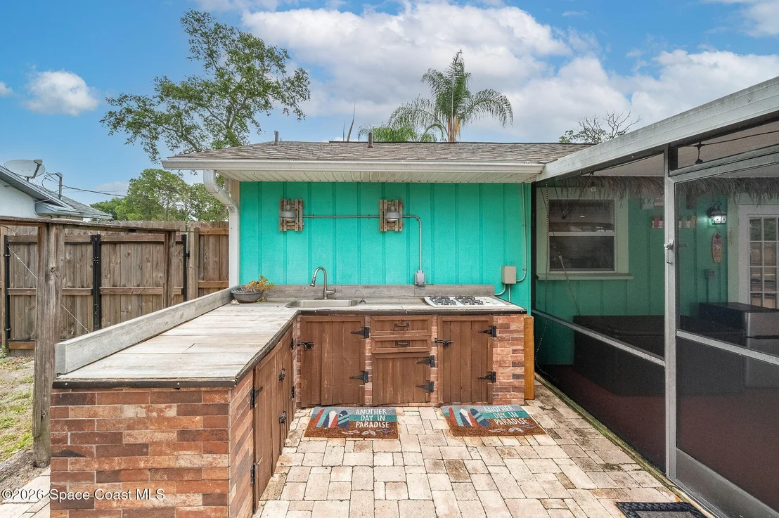 Photo of 6574 Haven Avenue