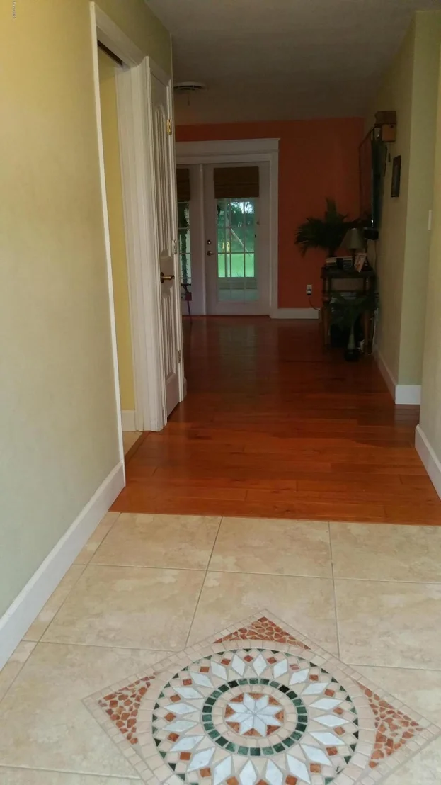 Photo of 451 Crescent Drive