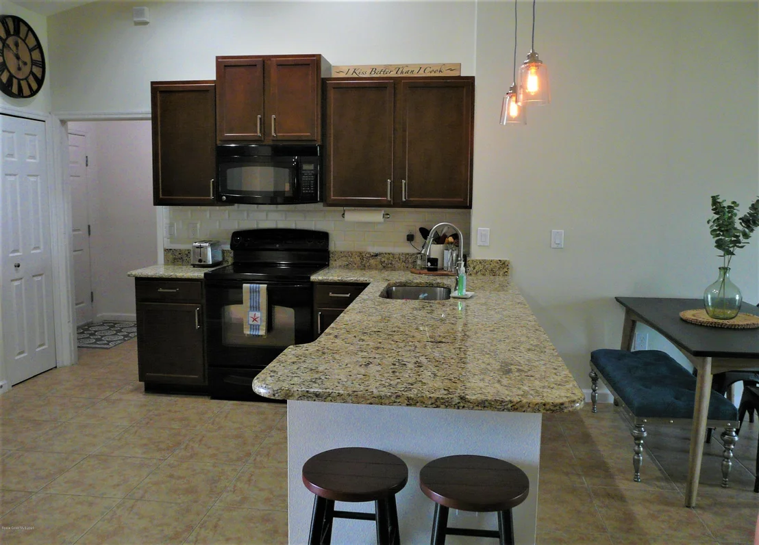 Photo of 1410 Corbett Lane