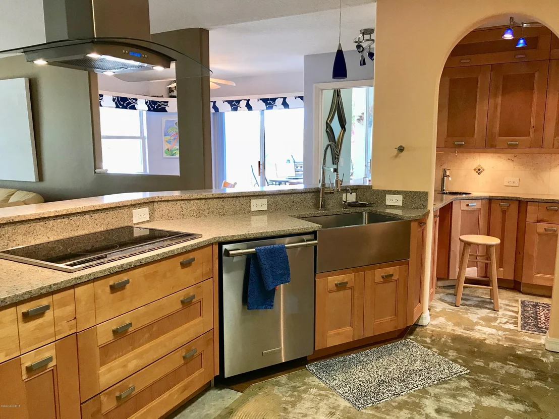 Photo of 1041 Sunswept Road NE