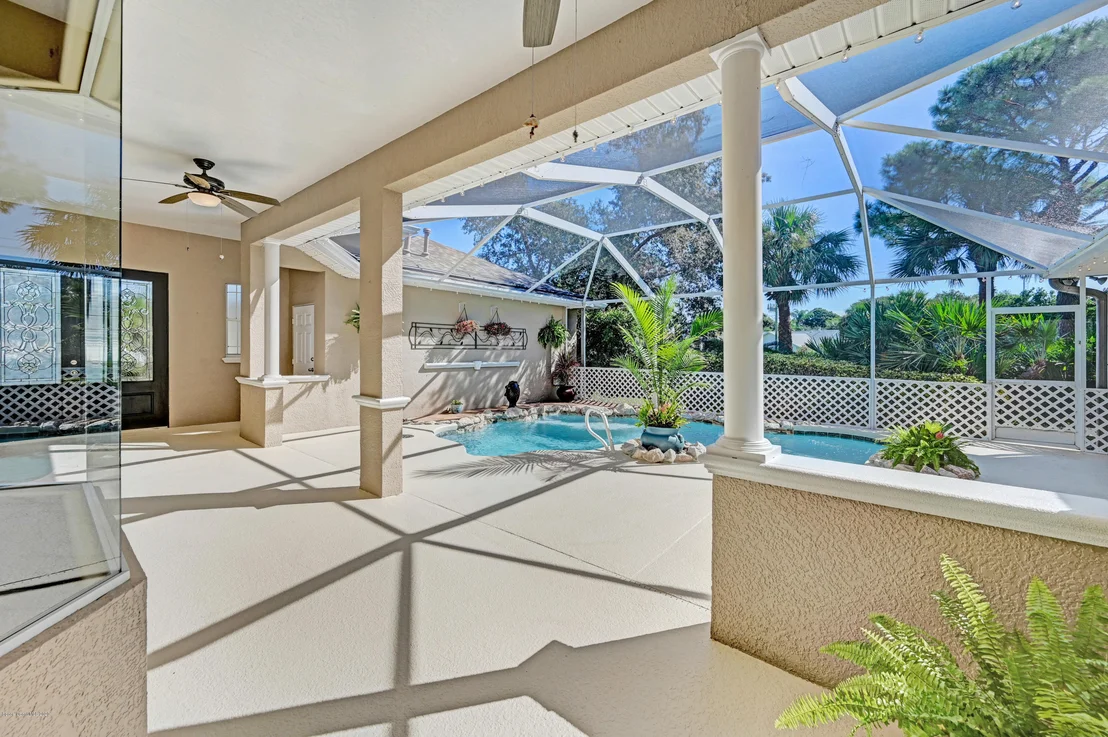 Photo of 601 Gina Lane