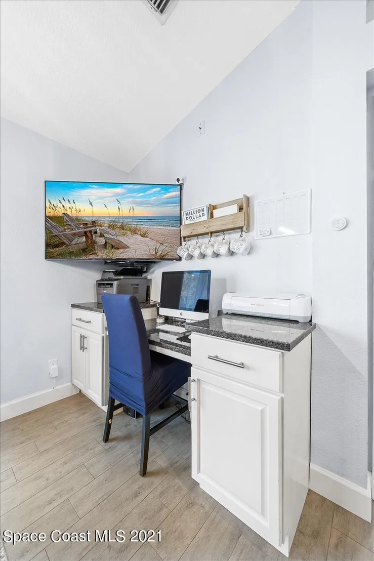 Photo of 1035 Jacaranda Circle