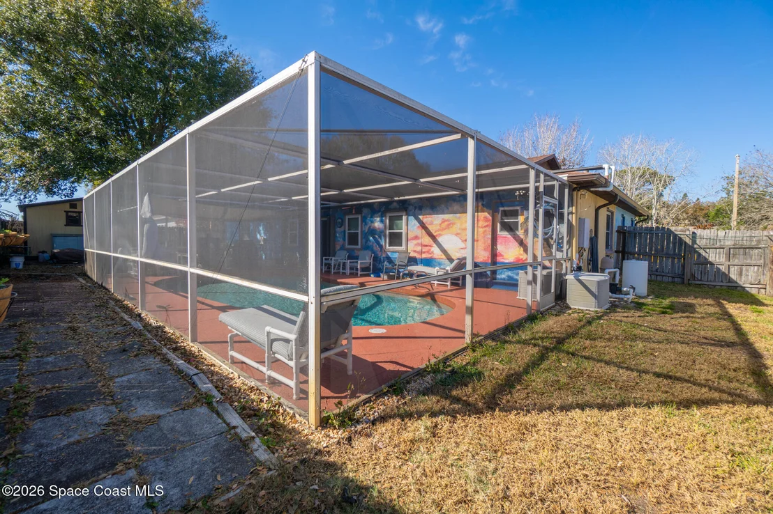 Photo of 1497 Hendren Drive
