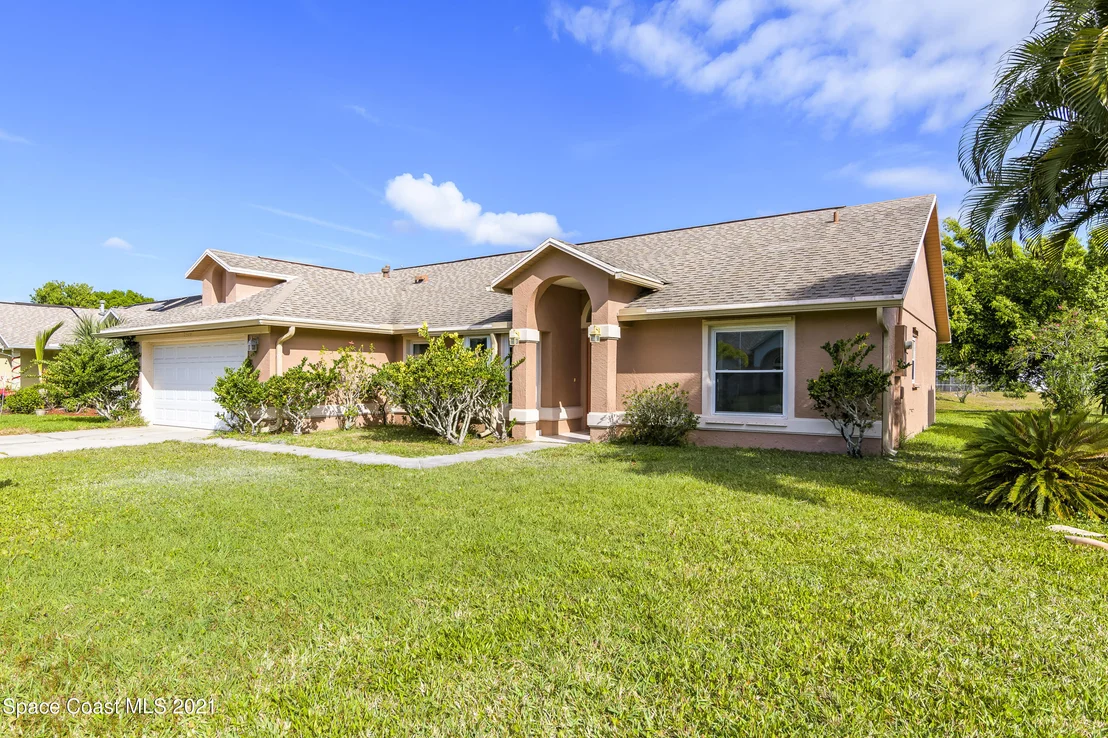 Photo of 2570 Red Maple Place