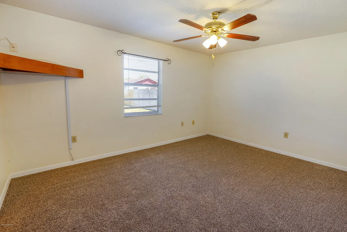 Photo of 1522 Spruce Road
