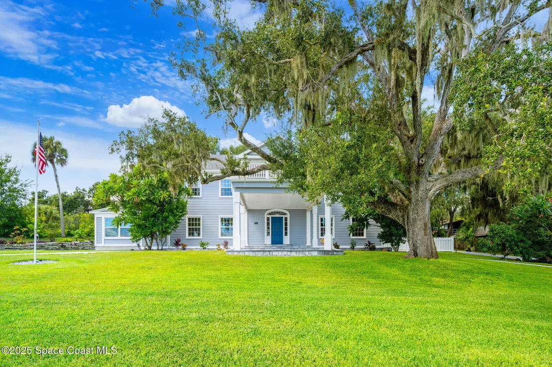 Photo of 875 N Indian River Drive