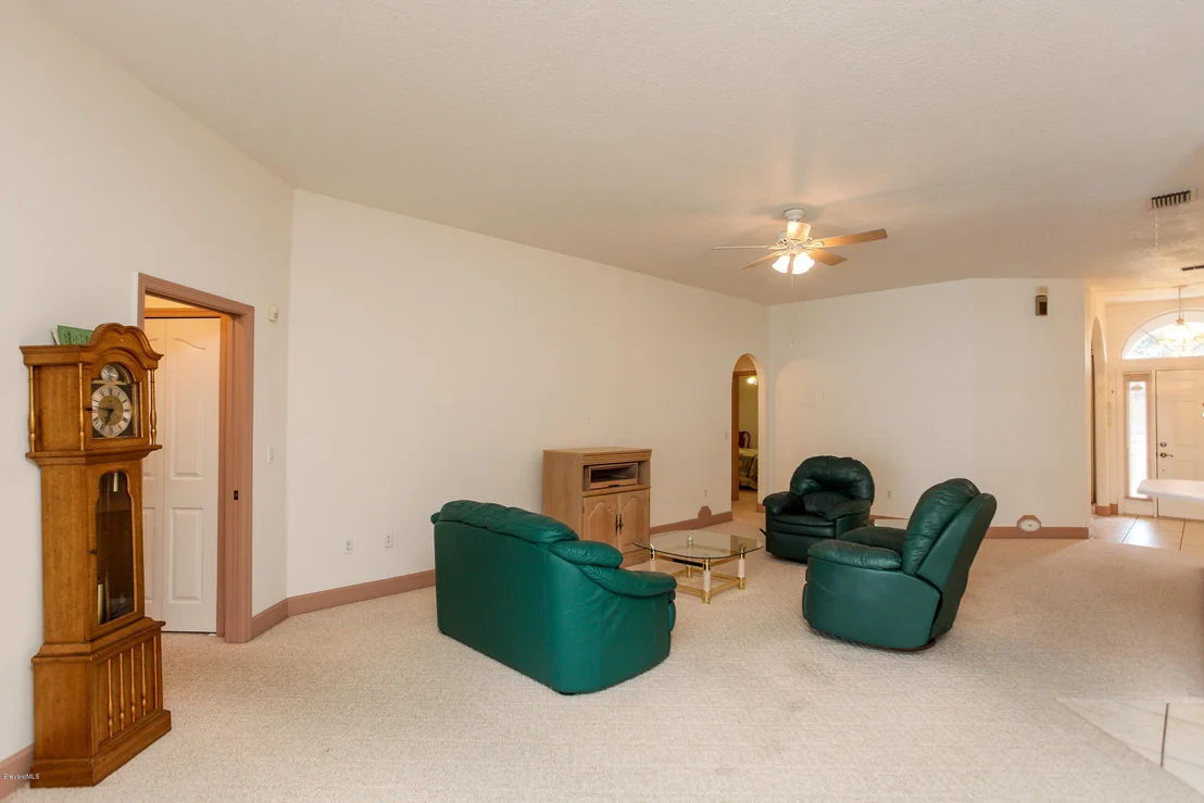 Photo of 5784 Newbury Circle