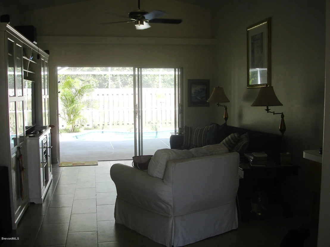 Photo of 975 NE Pine Creek Circle