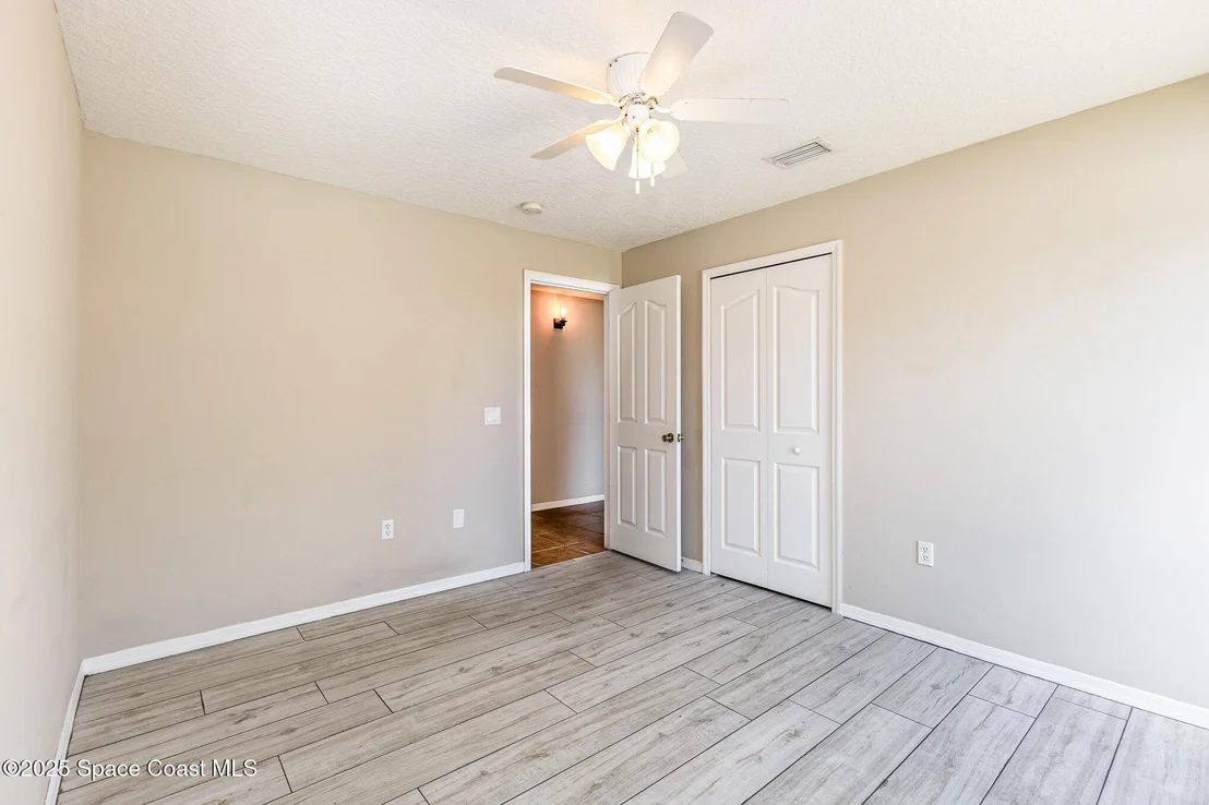 Photo of 6480 Annapolis Street