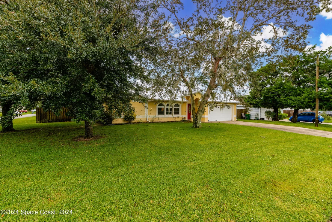 Photo of 4550 Robert Street