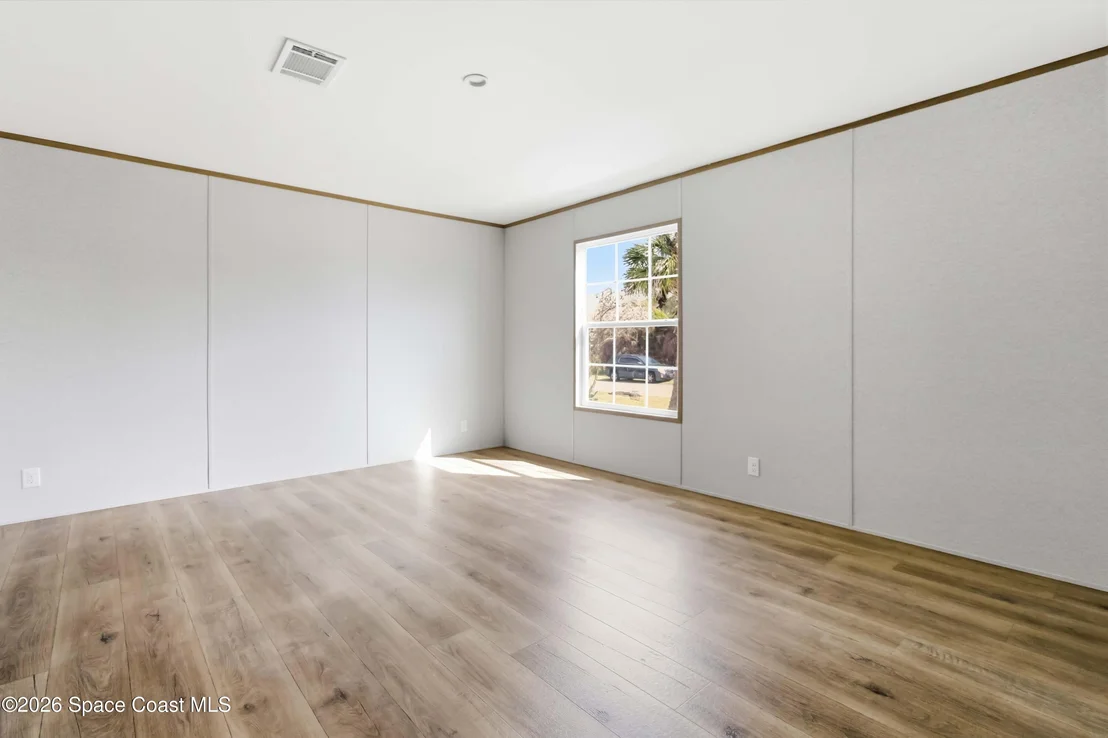 Photo of 6989 Dahlia Drive