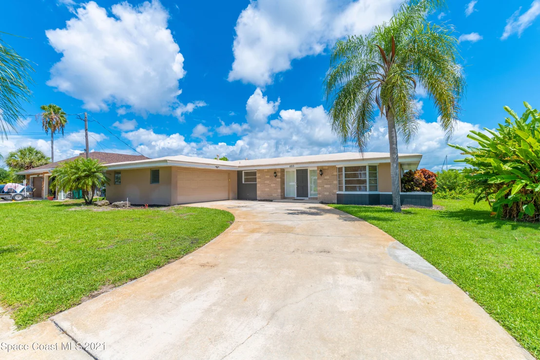 Photo of 483 Sandpiper Drive