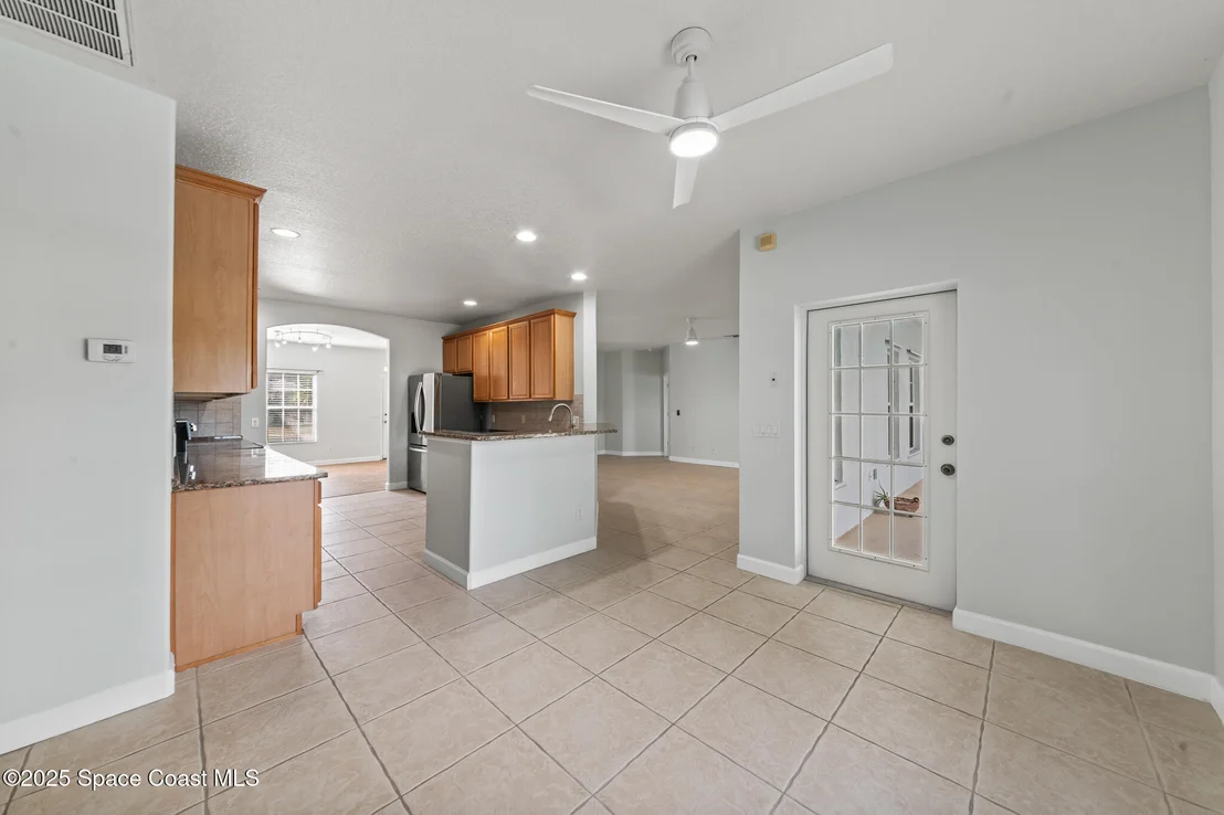 Photo of 1785 Windbrook Drive SE
